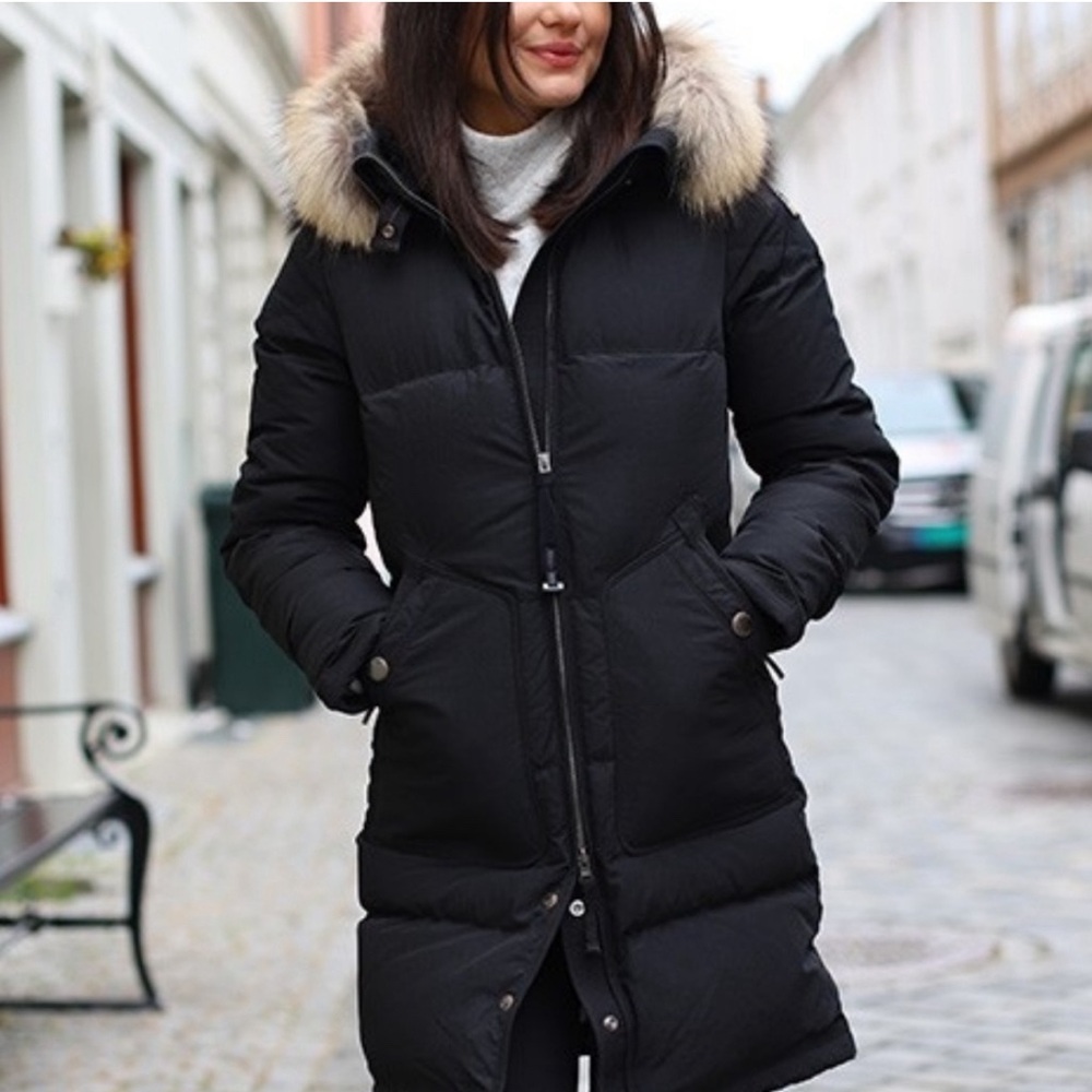 Women’s Parajumper Light Long Bear Coat with Fur Hood - size XS